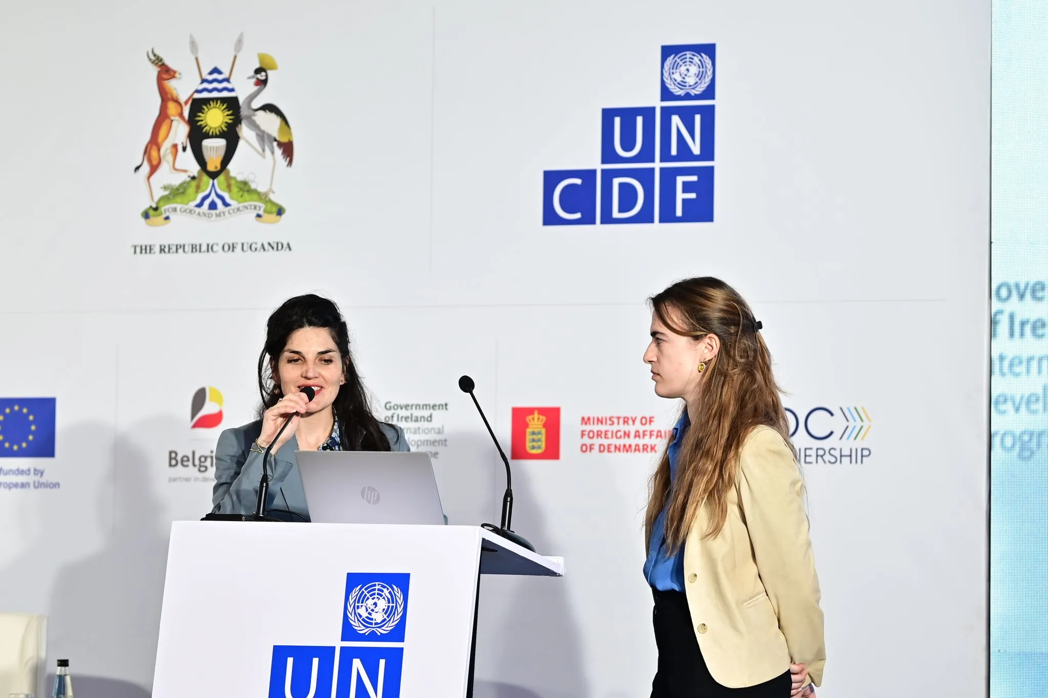 discours-kampala-espelia.webp Picture of two women during their speech